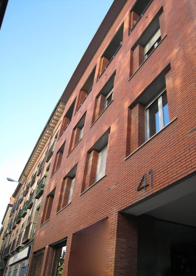 阿瑞赞尼卡套房公寓 马德里 外观 照片